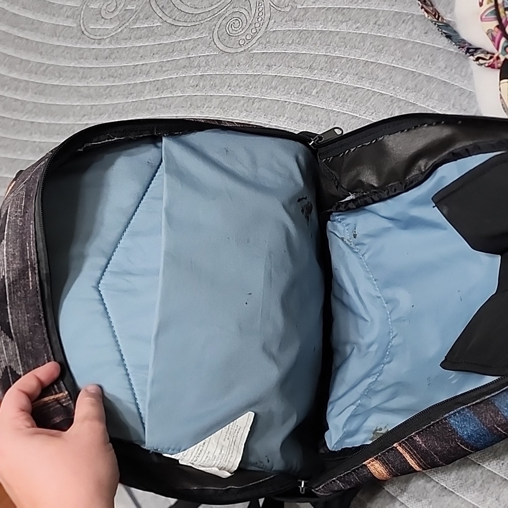 Dakine Backpack - image 3